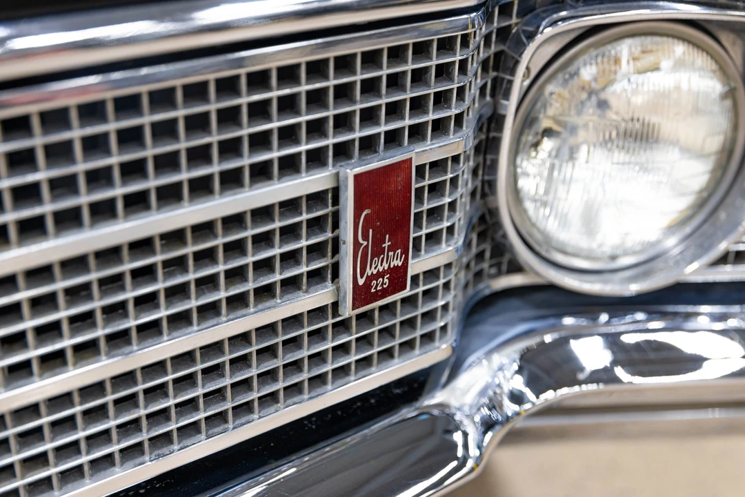 1966 Buick Electra - Image 30 of 31
