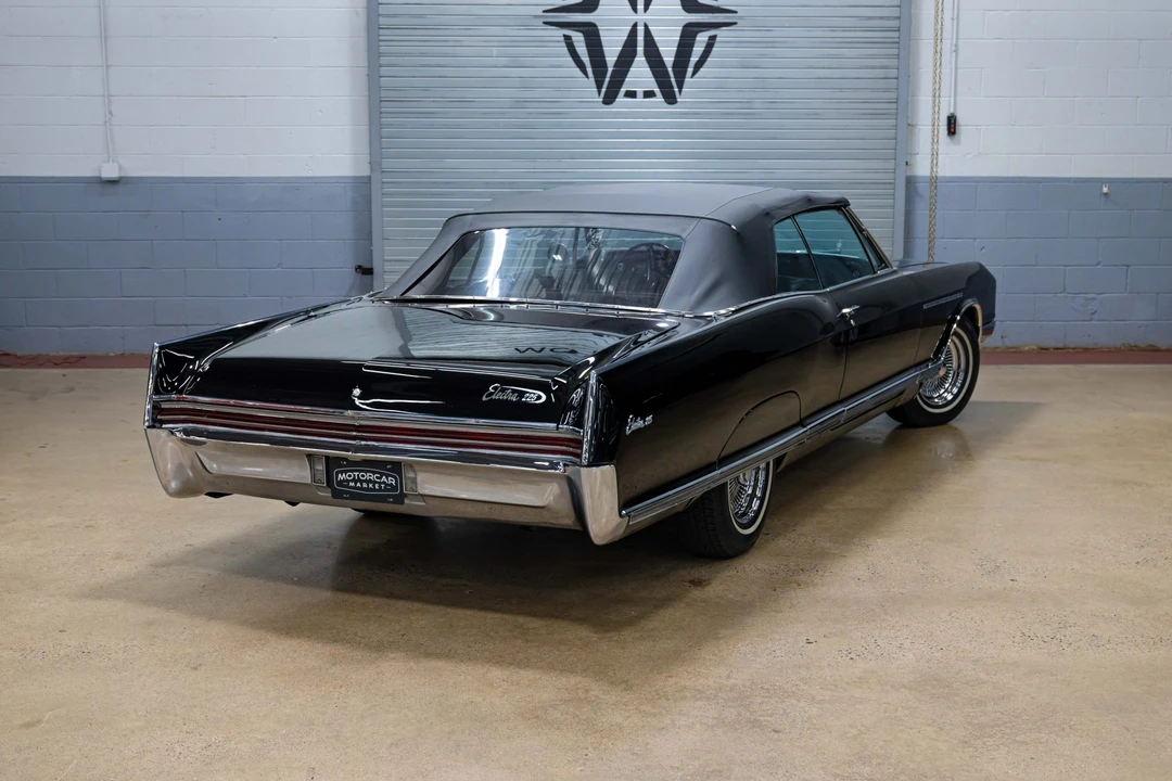 1966 Buick Electra - Image 15 of 31