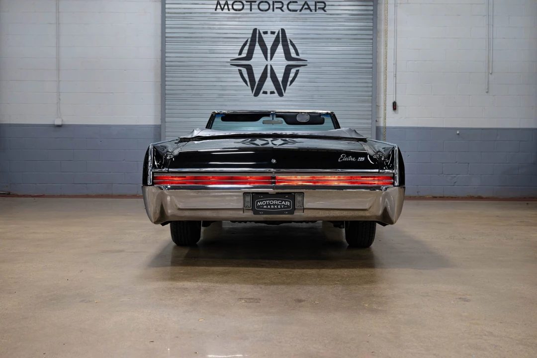 1966 Buick Electra - Image 9 of 31