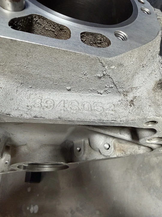 Parts & Memorabilia Engines - Image 12 of 31