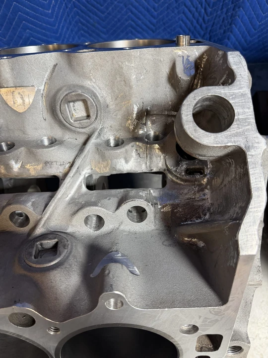 Parts & Memorabilia Engines - Image 23 of 31