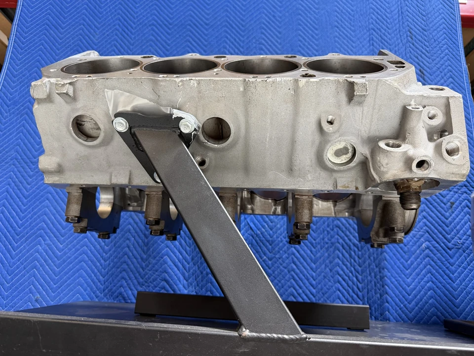 Parts & Memorabilia Engines - Image 25 of 31