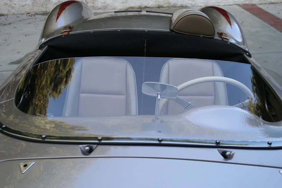 Porsche 550 - Image 22 of 31