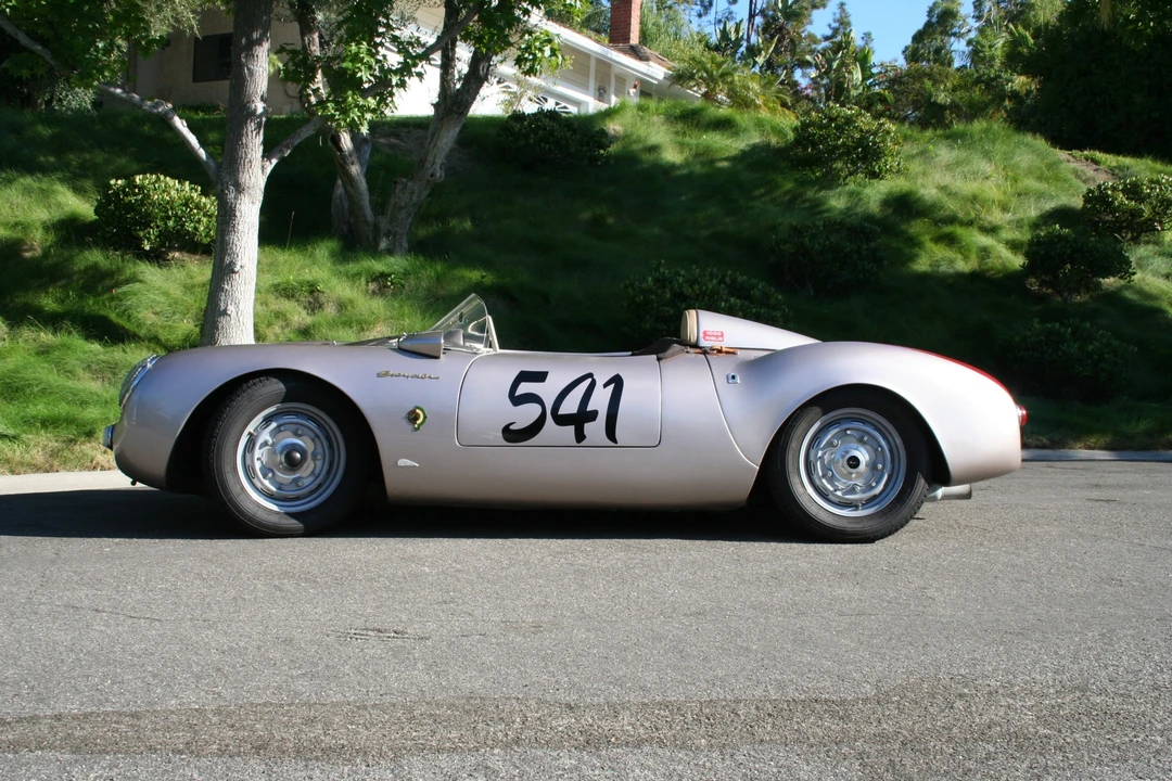 Porsche 550 - Image 7 of 31