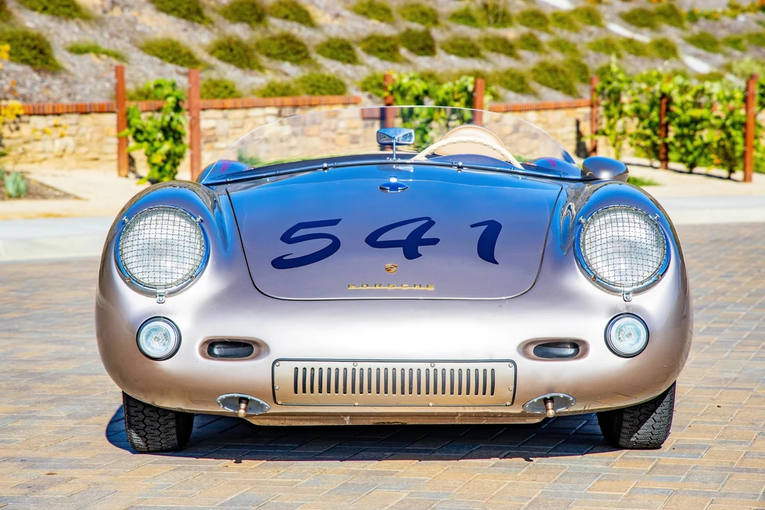 Porsche 550 - Image 4 of 31