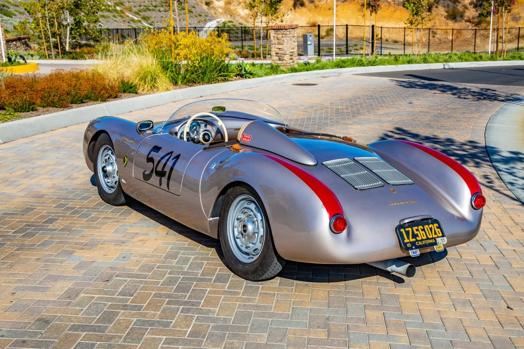 Porsche 550 - Image 2 of 31