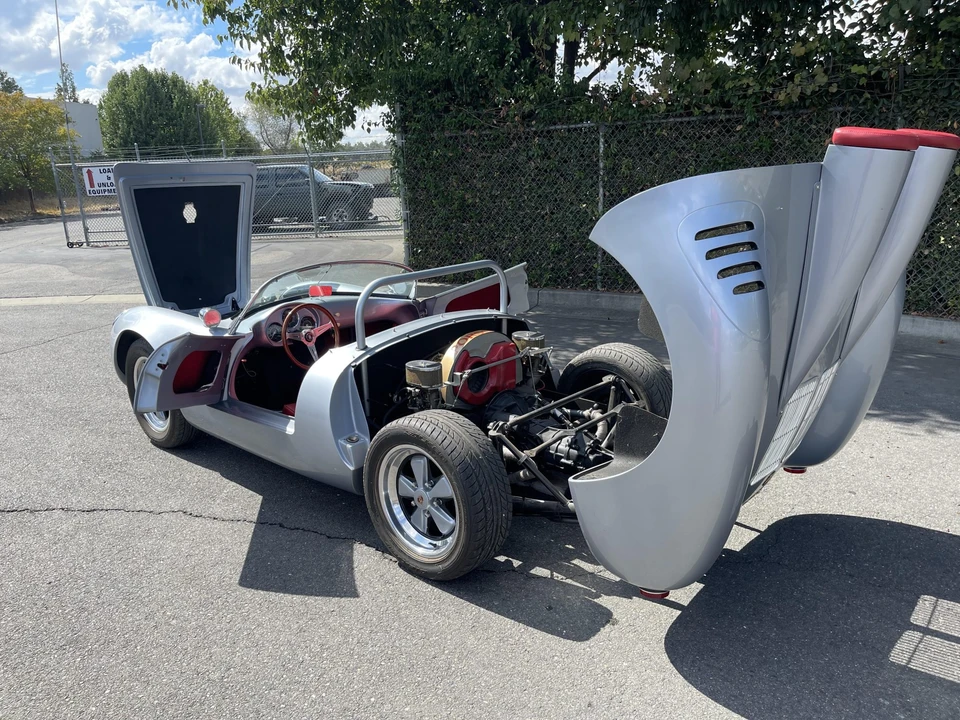 Porsche 550 - Image 11 of 31