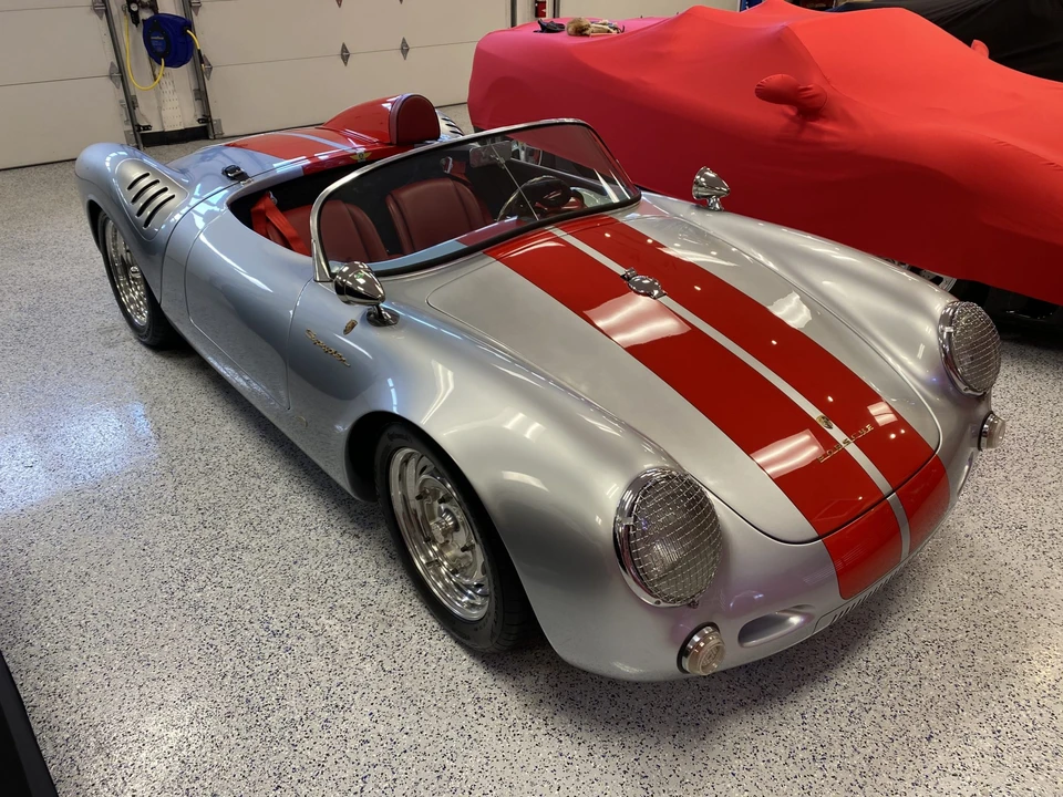 Porsche 550 - Image 13 of 31