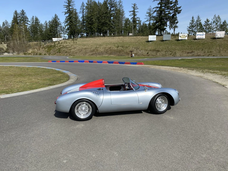 Porsche 550 - Image 2 of 31
