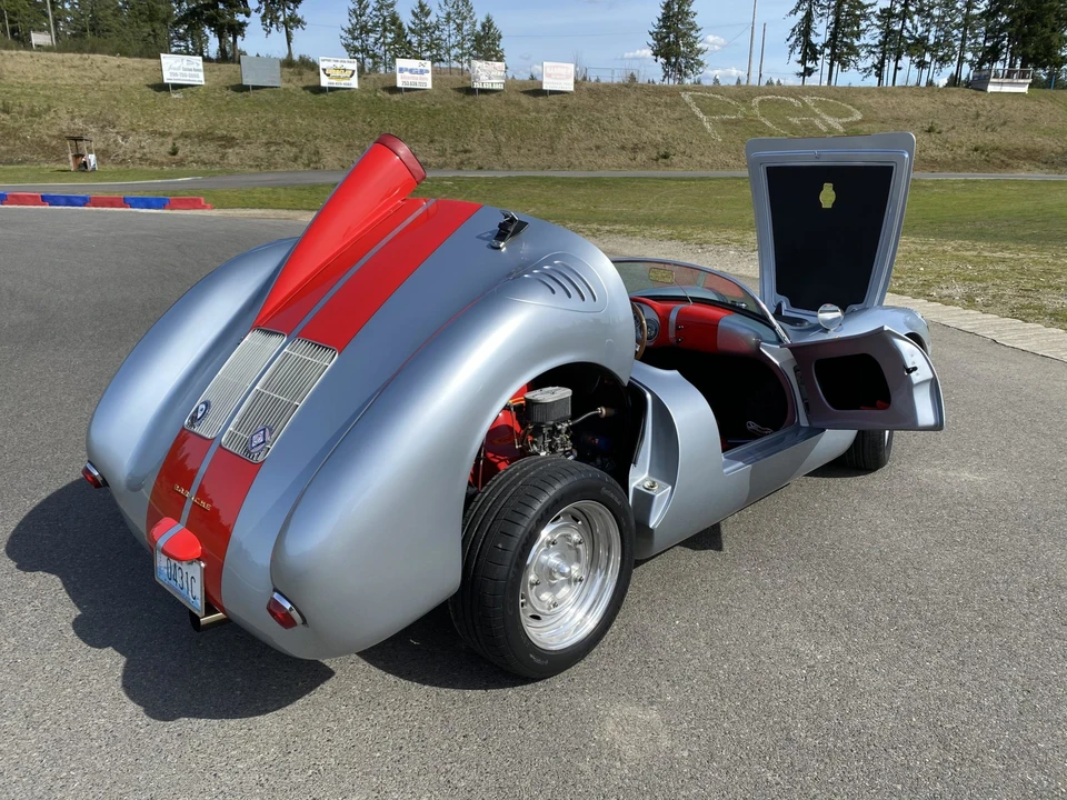 Porsche 550 - Image 21 of 31