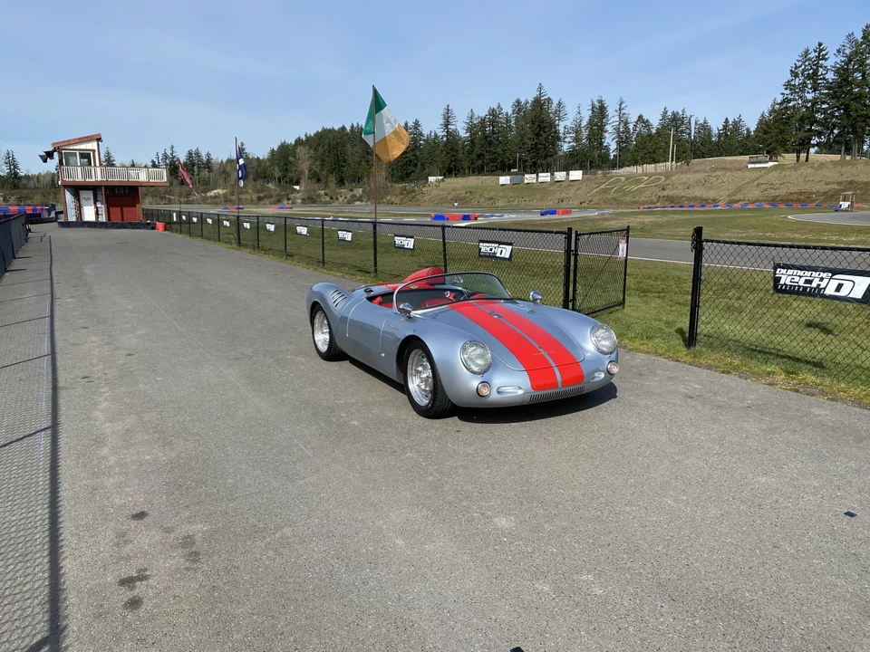 Porsche 550 - Image 4 of 31
