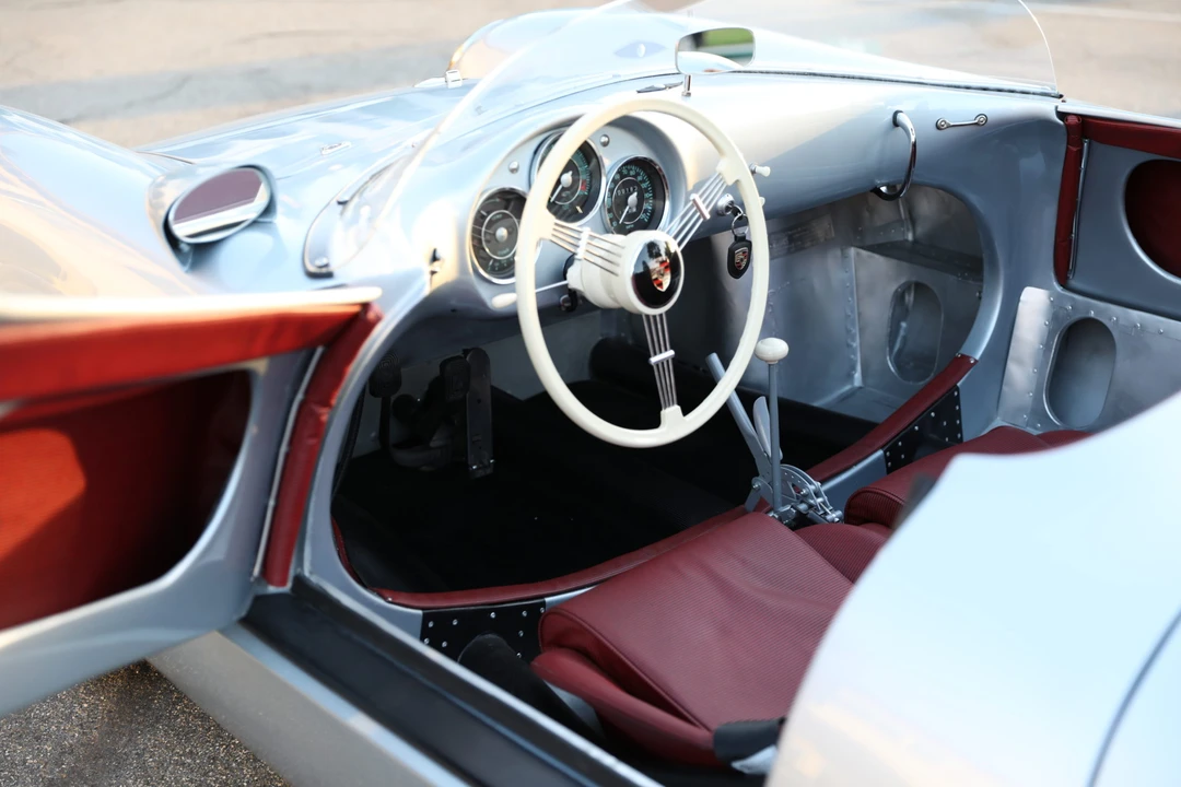 Porsche 550 - Image 20 of 31