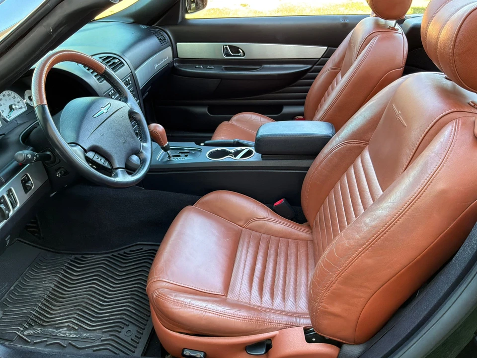 2003 Ford Thunderbird 11th Gen - Image 2 of 31
