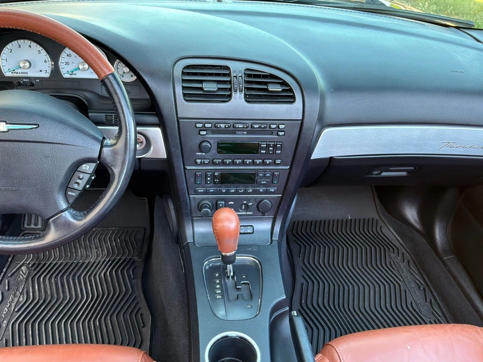2003 Ford Thunderbird 11th Gen - Image 23 of 31