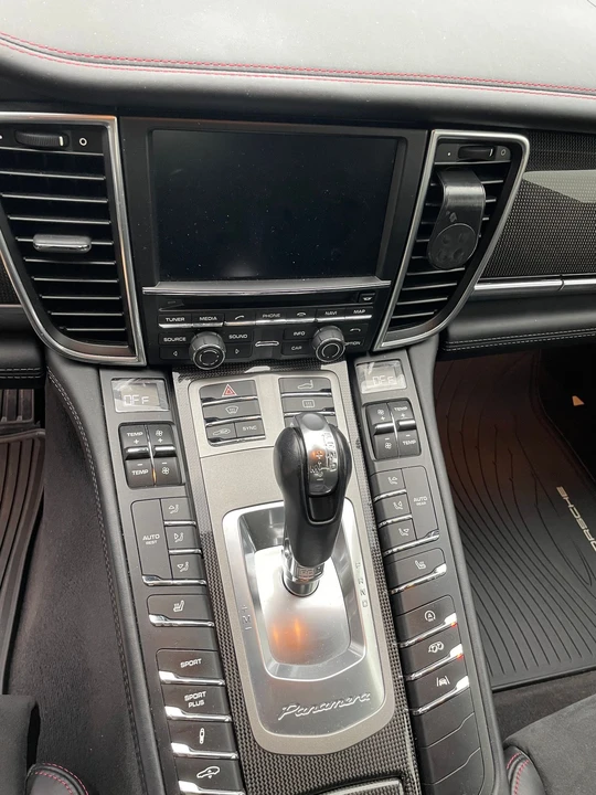 2016 Porsche 970 Panamera GTS - Image 10 of 15