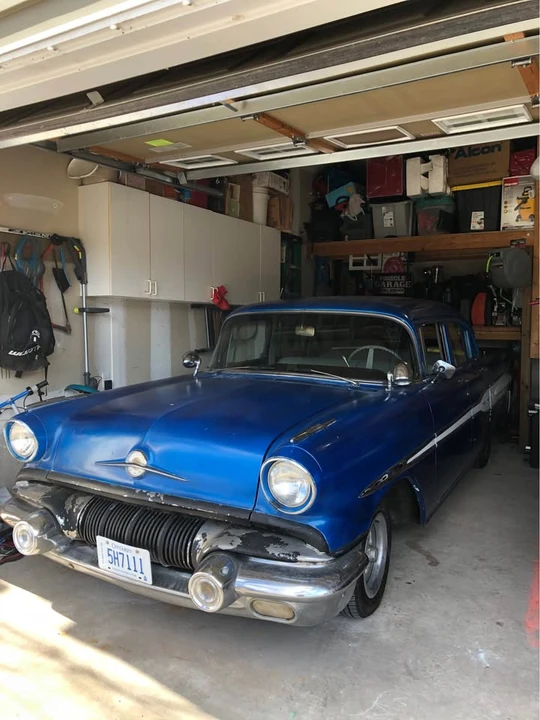 1957 Pontiac Chieftain - Image 2 of 9