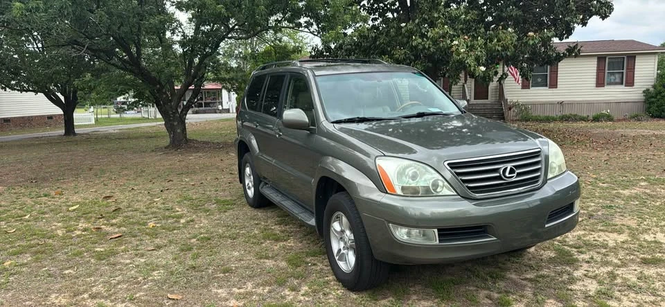 2006 Lexus GX 1st Gen - Image 3 of 6