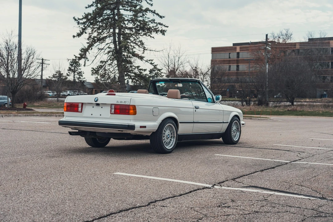 1991 BMW E30 3 Series - Image 5 of 31