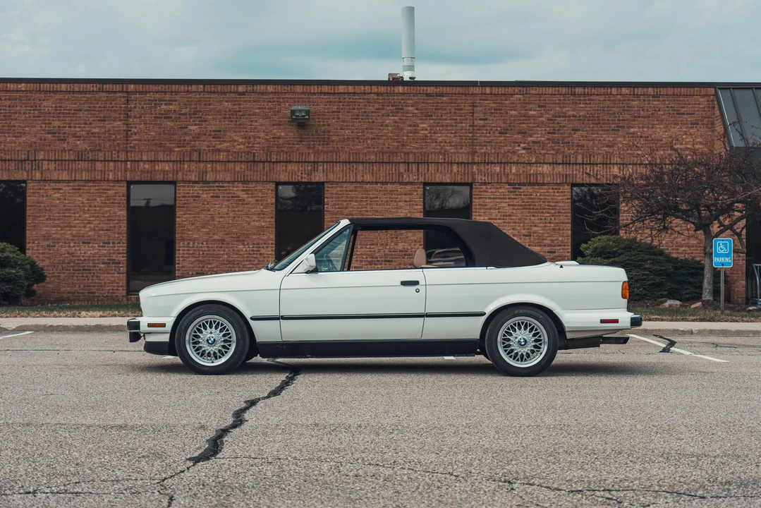 1991 BMW E30 3 Series - Image 8 of 31