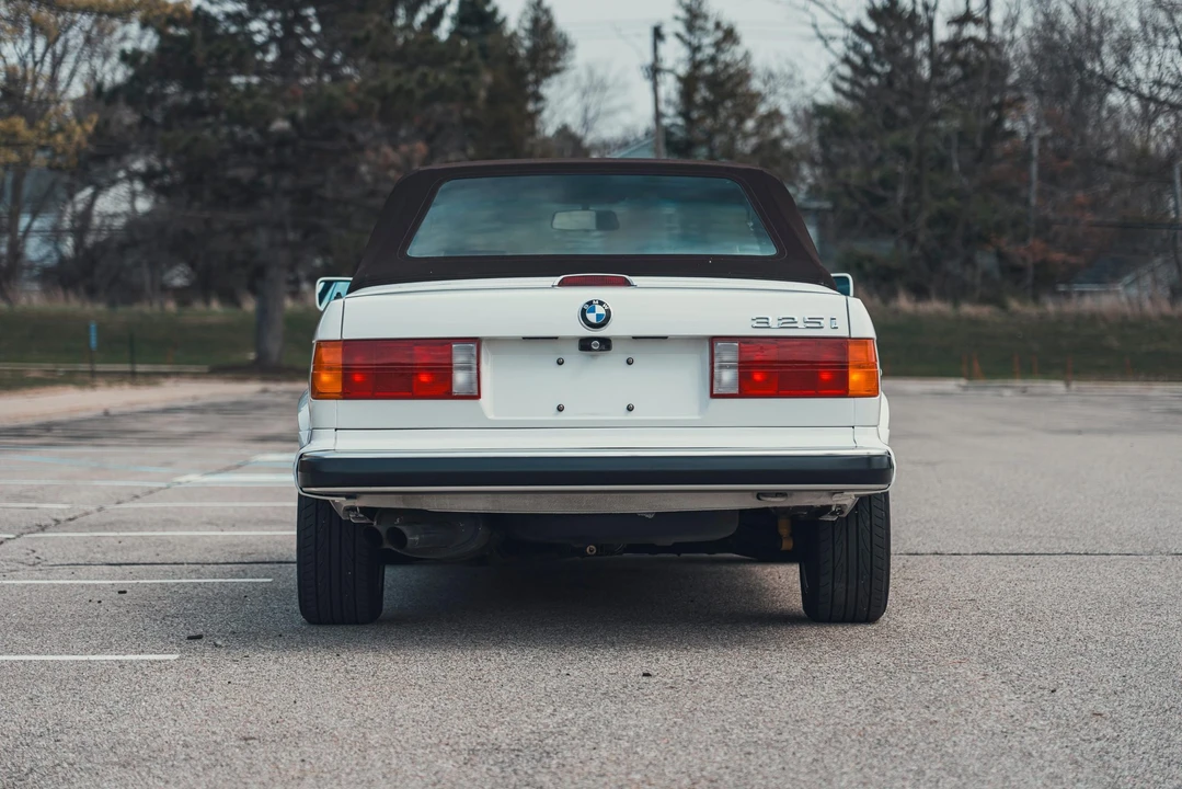 1991 BMW E30 3 Series - Image 14 of 31