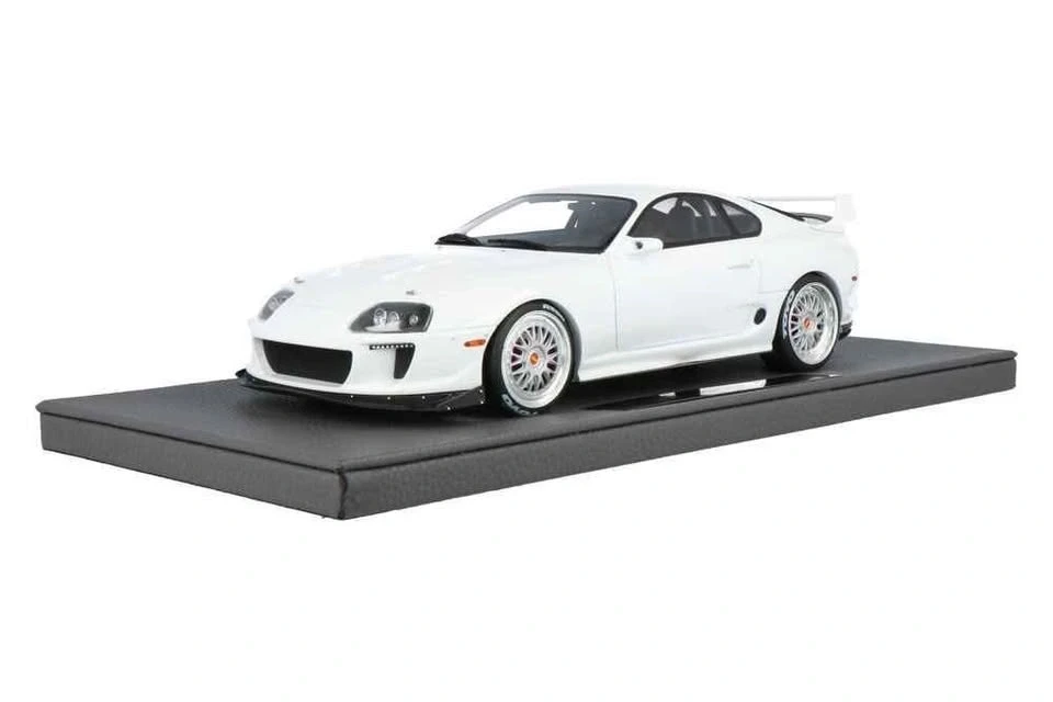 Parts & Memorabilia Scale Models - Image 3 of 3