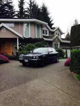 2004 Jaguar XJ8 Vanden Plas