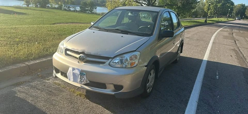 2003 Toyota Echo - Image 2 of 10