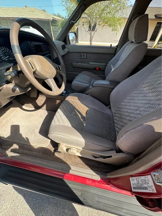 1995 Toyota 4Runner 2nd Gen - Image 5 of 10