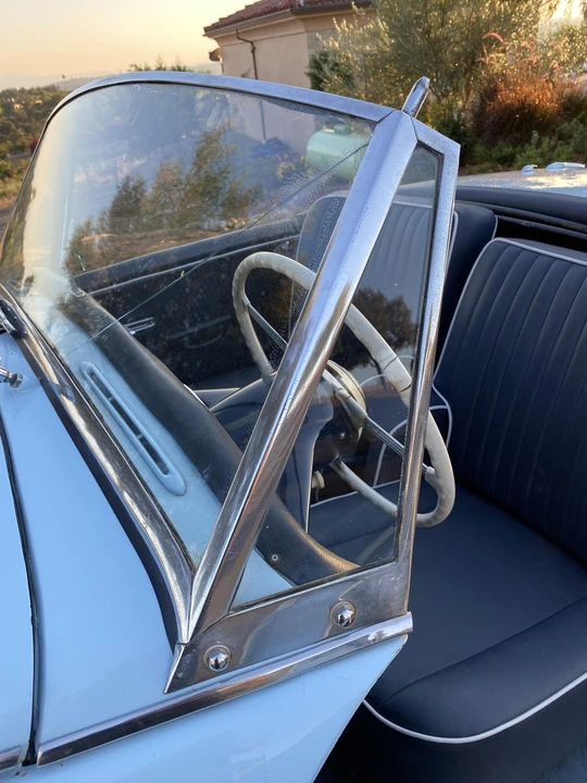 1954 Sunbeam Alpine - Image 28 of 31
