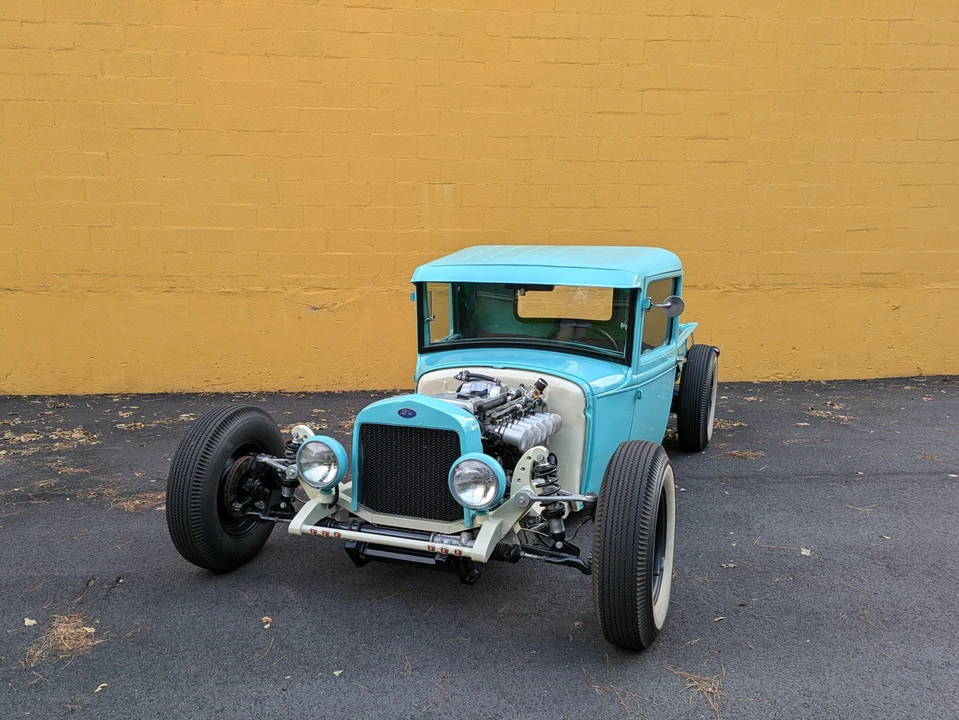 1931 Ford Model A Pickup & Model AA - Image 2 of 31