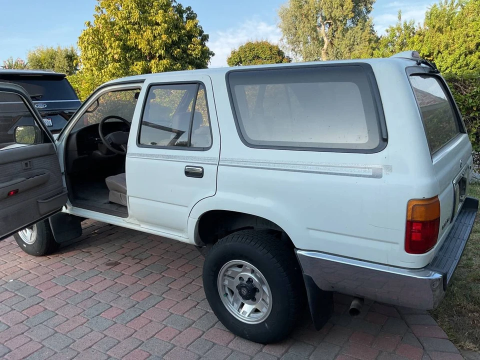 1995 Toyota 4Runner 2nd Gen - Image 5 of 21