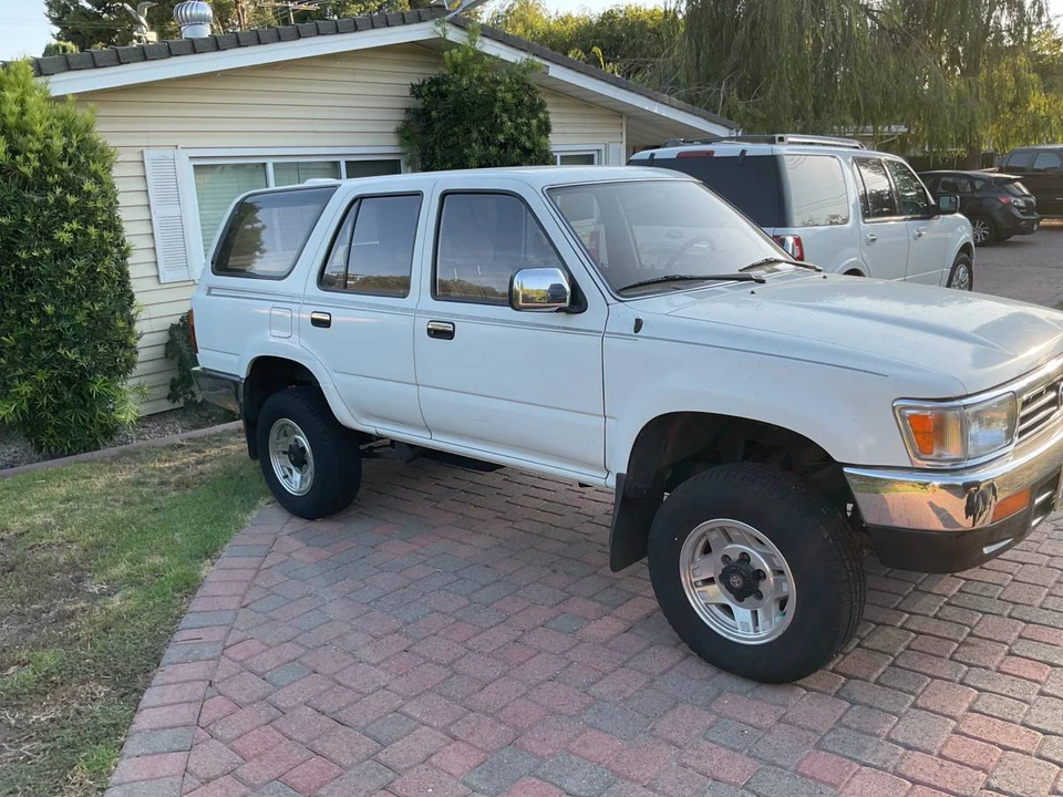 1995 Toyota 4Runner 2nd Gen - Image 3 of 21
