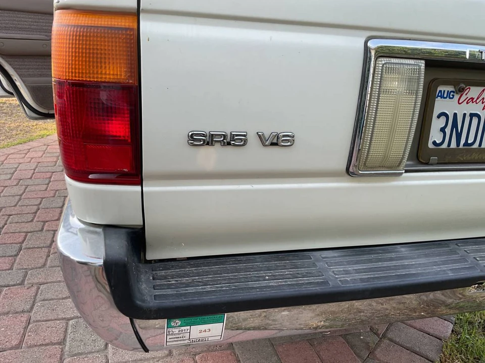 1995 Toyota 4Runner 2nd Gen - Image 19 of 21
