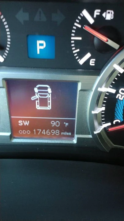 2014 Toyota 4Runner 5th Gen - Image 6 of 11