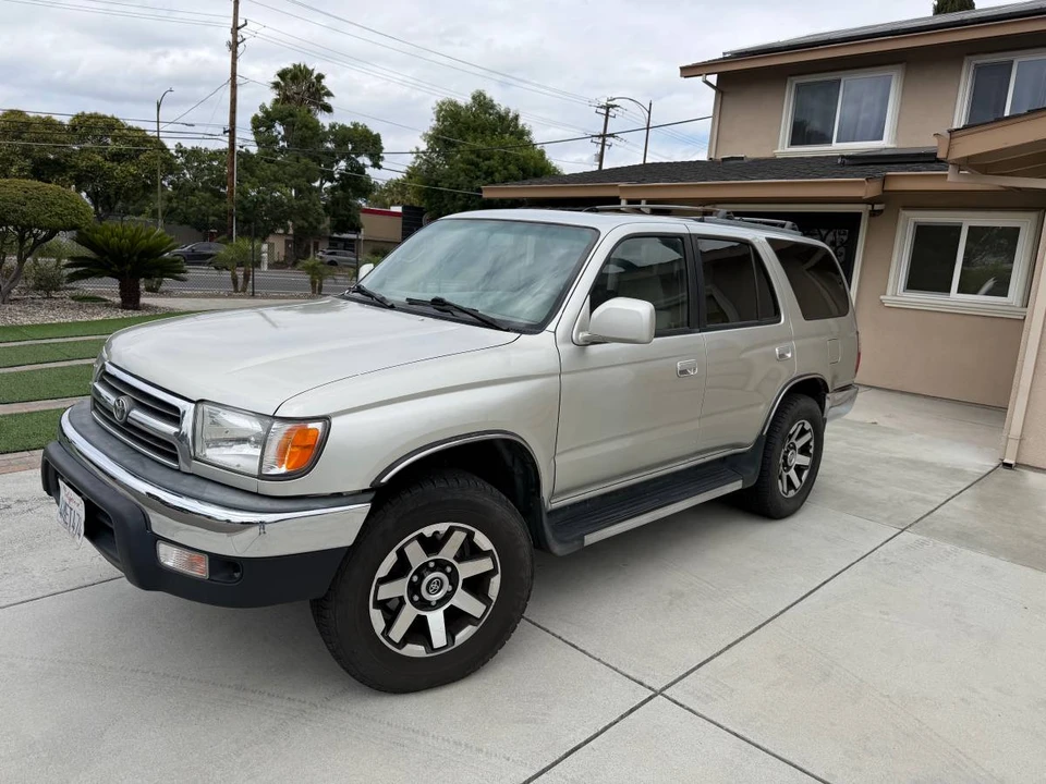 2000 Toyota 4Runner 3rd Gen - Image 3 of 11