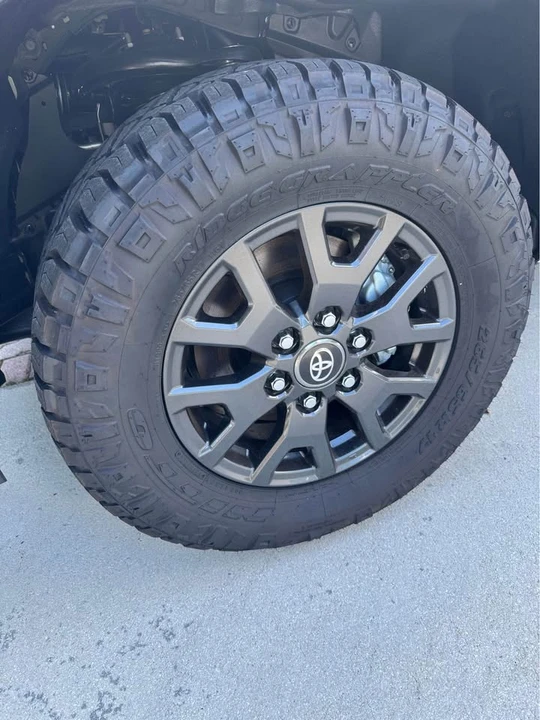 2025 Toyota 4Runner 6th Gen - Image 5 of 10