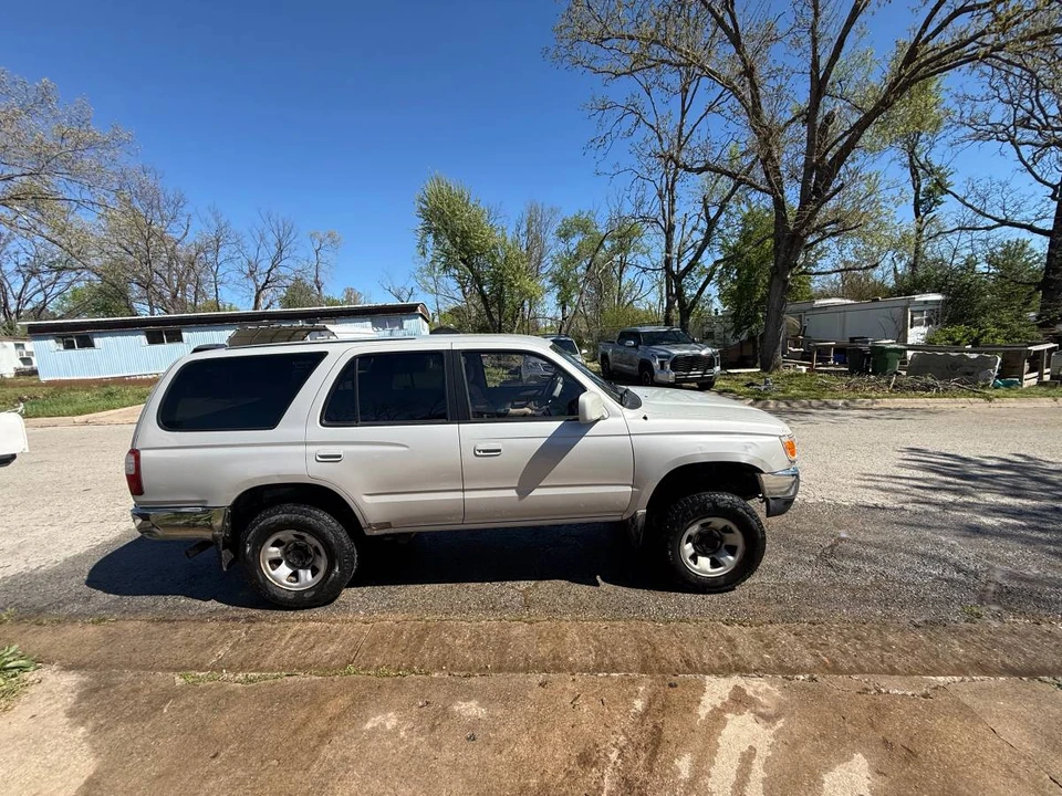1997 Toyota 4Runner 3rd Gen - Image 10 of 13