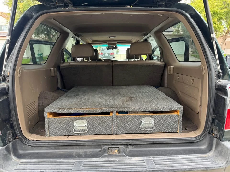 Toyota 4Runner - Image 9 of 9