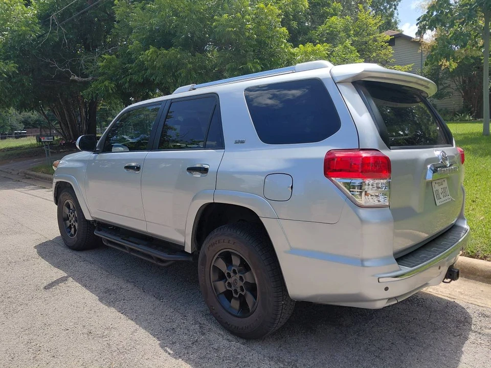 2011 Toyota 4Runner 5th Gen - Image 5 of 12