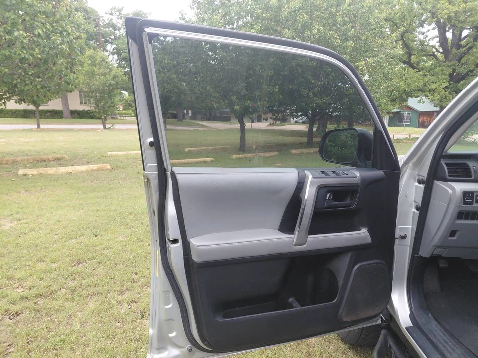 2011 Toyota 4Runner 5th Gen - Image 8 of 12