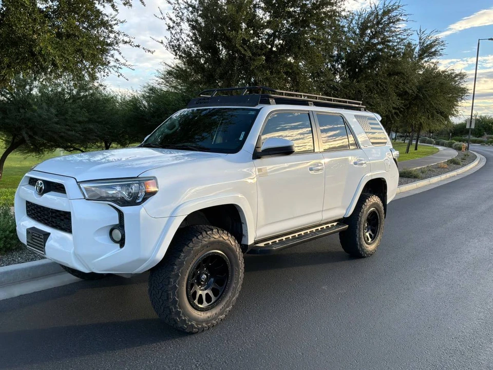 2015 Toyota 4Runner 5th Gen - Image 3 of 13