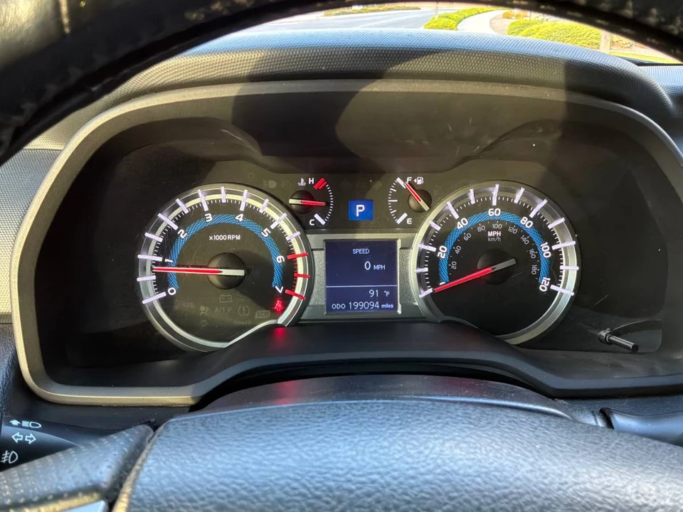 2015 Toyota 4Runner 5th Gen - Image 10 of 13