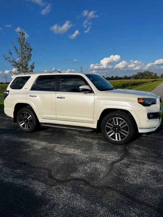 2016 Toyota 4Runner 5th Gen - Image 9 of 24