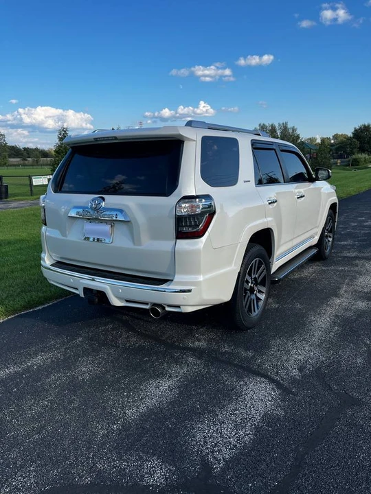 2016 Toyota 4Runner 5th Gen - Image 8 of 24