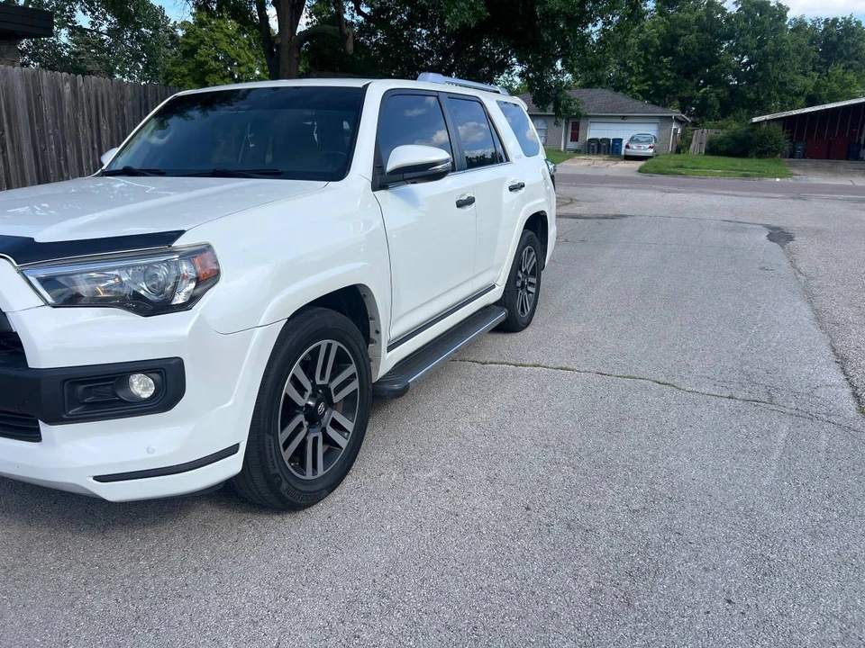 2018 Toyota 4Runner 5th Gen - Image 3 of 7