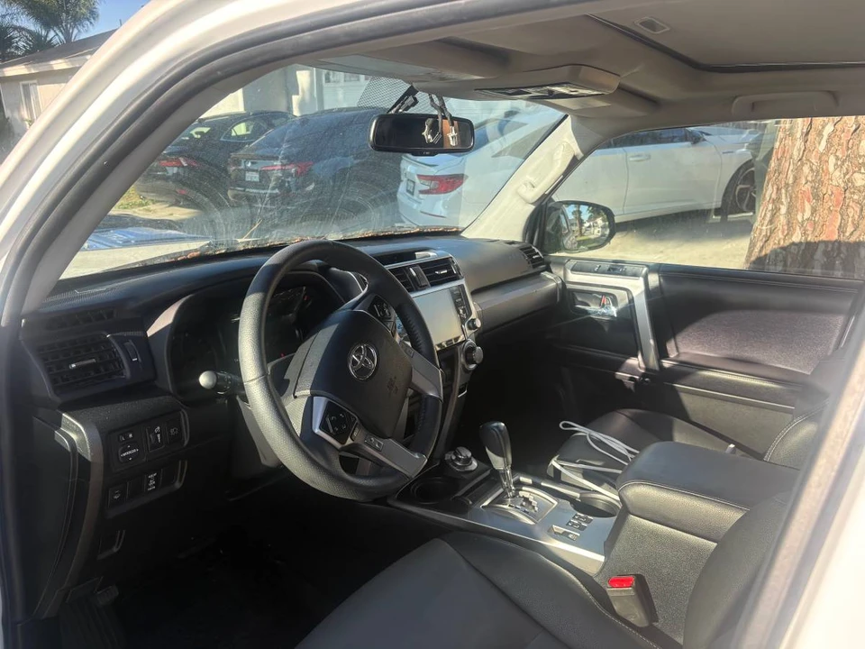 2020 Toyota 4Runner 5th Gen - Image 3 of 11