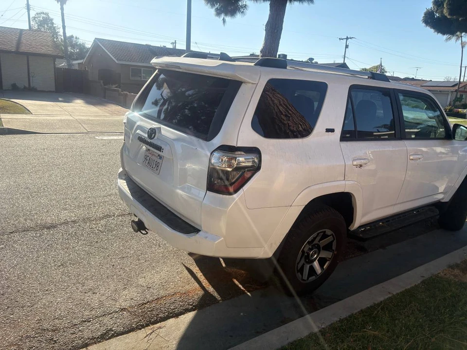 2020 Toyota 4Runner 5th Gen - Image 7 of 11