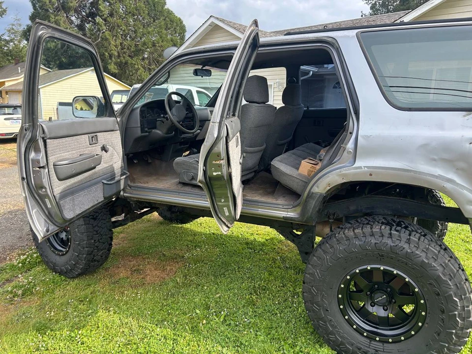 1994 Toyota 4Runner 2nd Gen - Image 10 of 10