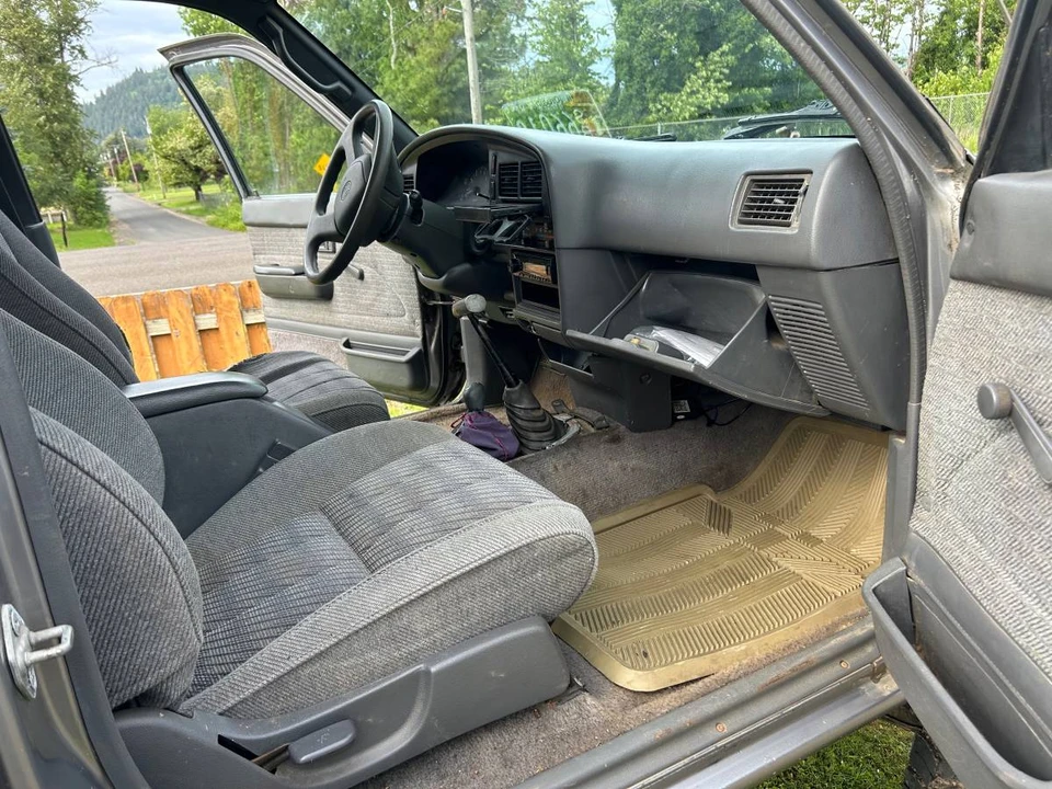 1994 Toyota 4Runner 2nd Gen - Image 8 of 10