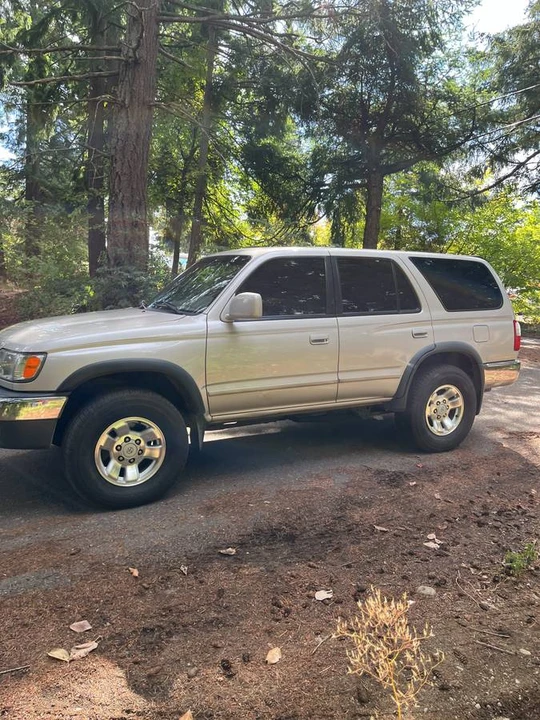 2000 Toyota 4Runner 3rd Gen - Image 2 of 13